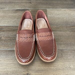 Sperry leather seaport penny loafers